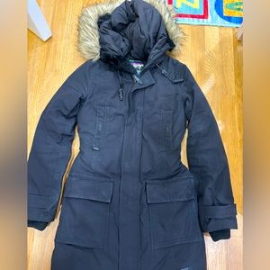 Aritzia TNA Bancroft Down Parka